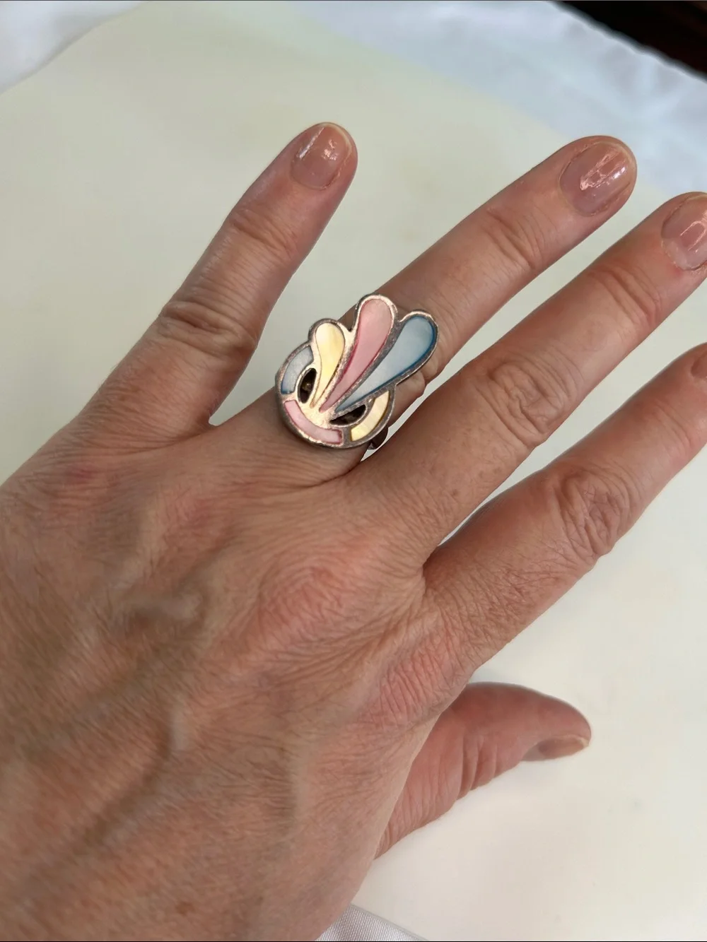 Vintage Sterling Silver Pastel Shell Inlay Modernist Statement Ring - Size 6.5